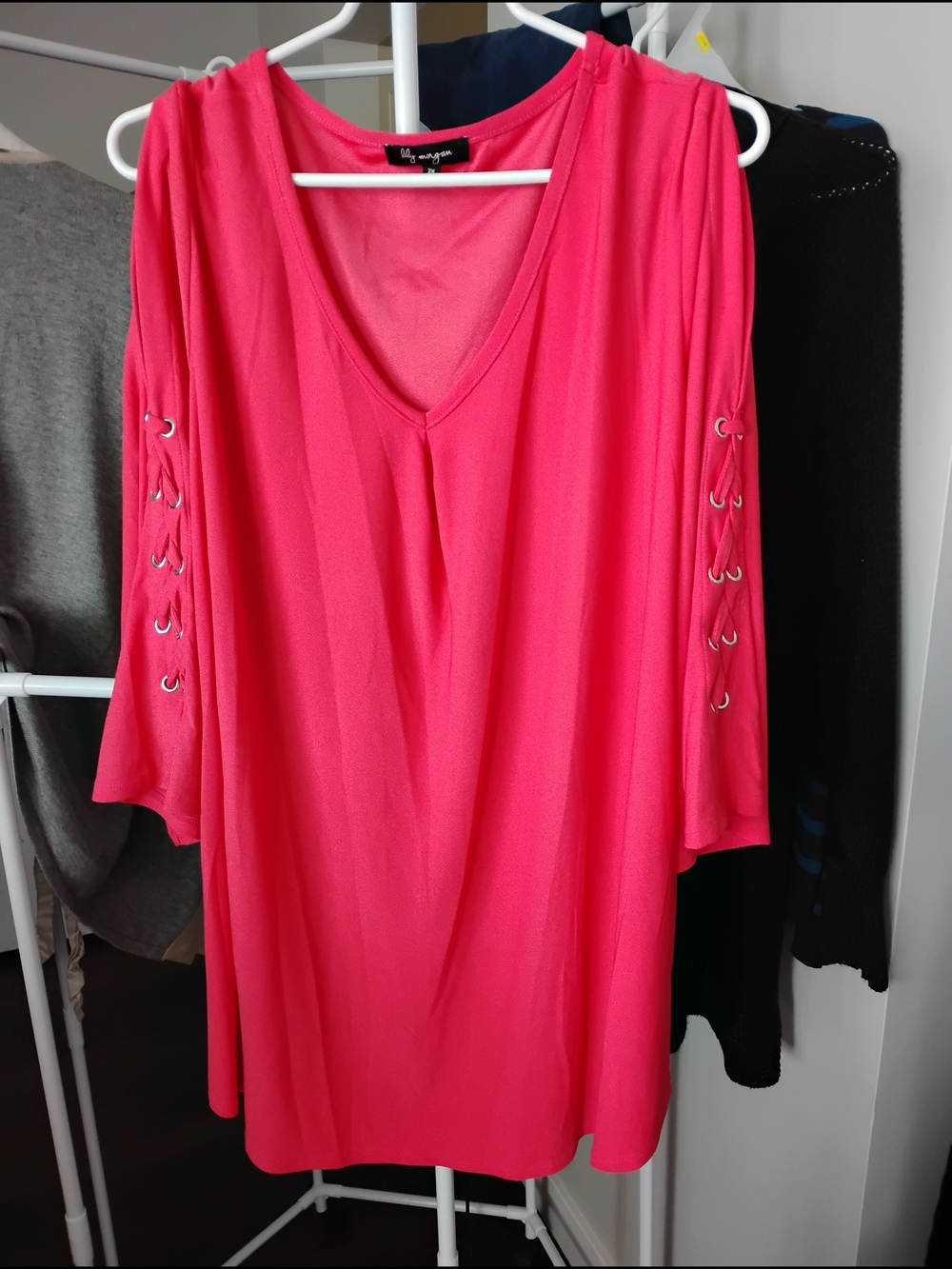 Lily Morgan Maggy London Woman Pink V-Neck Stylish Lace-Up Sleeve Tunic Blouse
